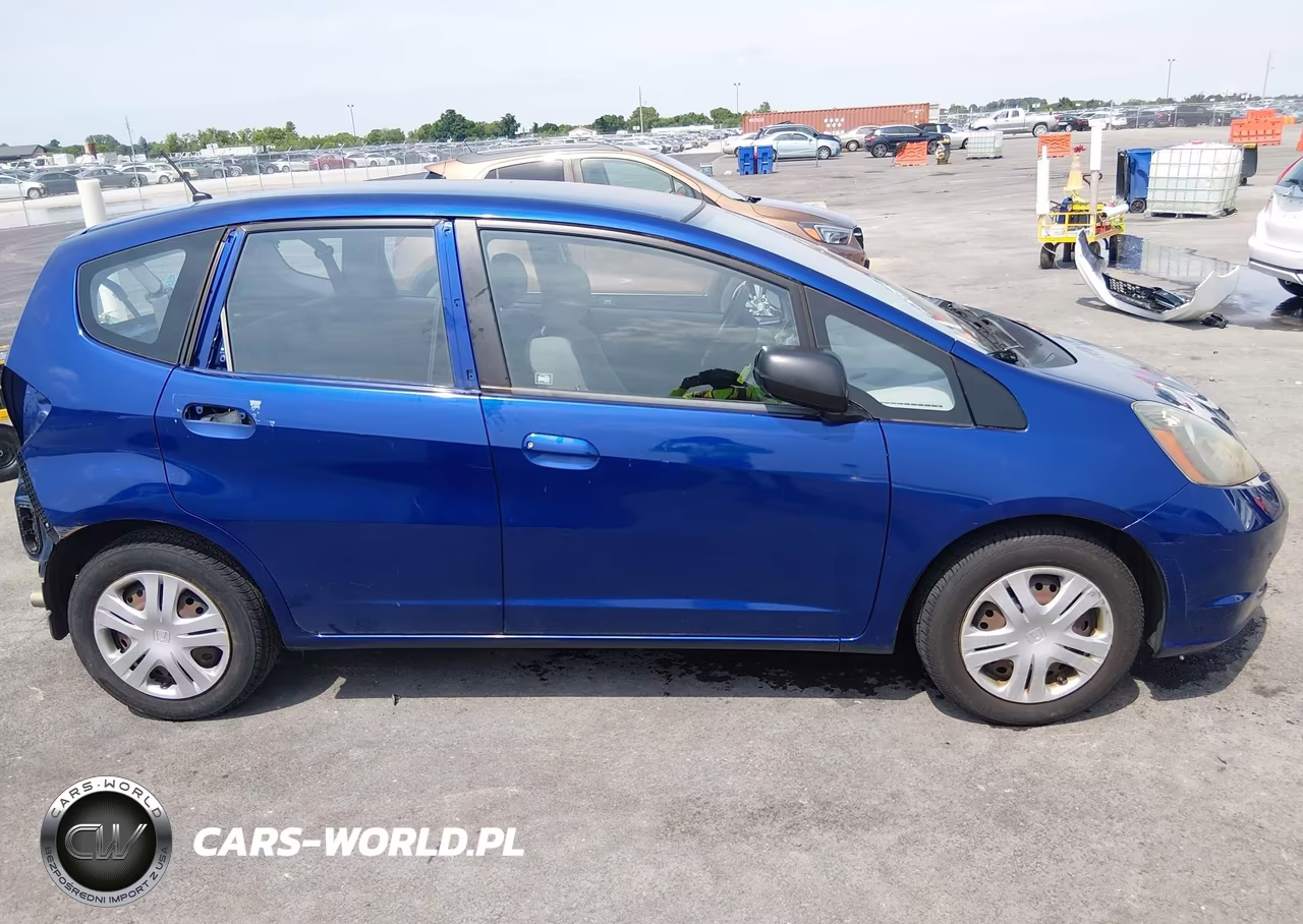 2010 Honda Fit VIN:JHMGE8G20AS014359 - 14
