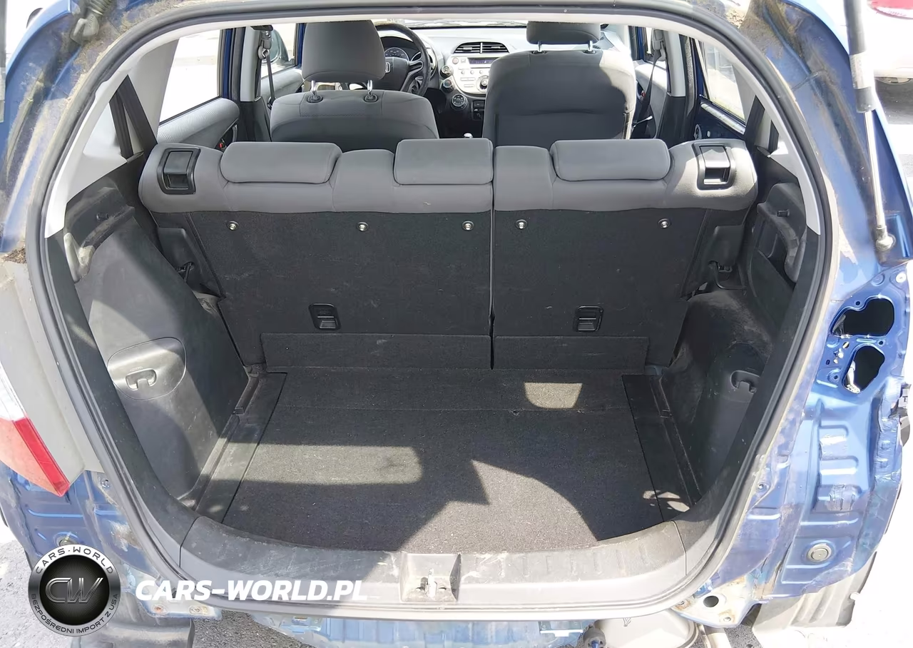 2010 Honda Fit VIN:JHMGE8G20AS014359 - 18