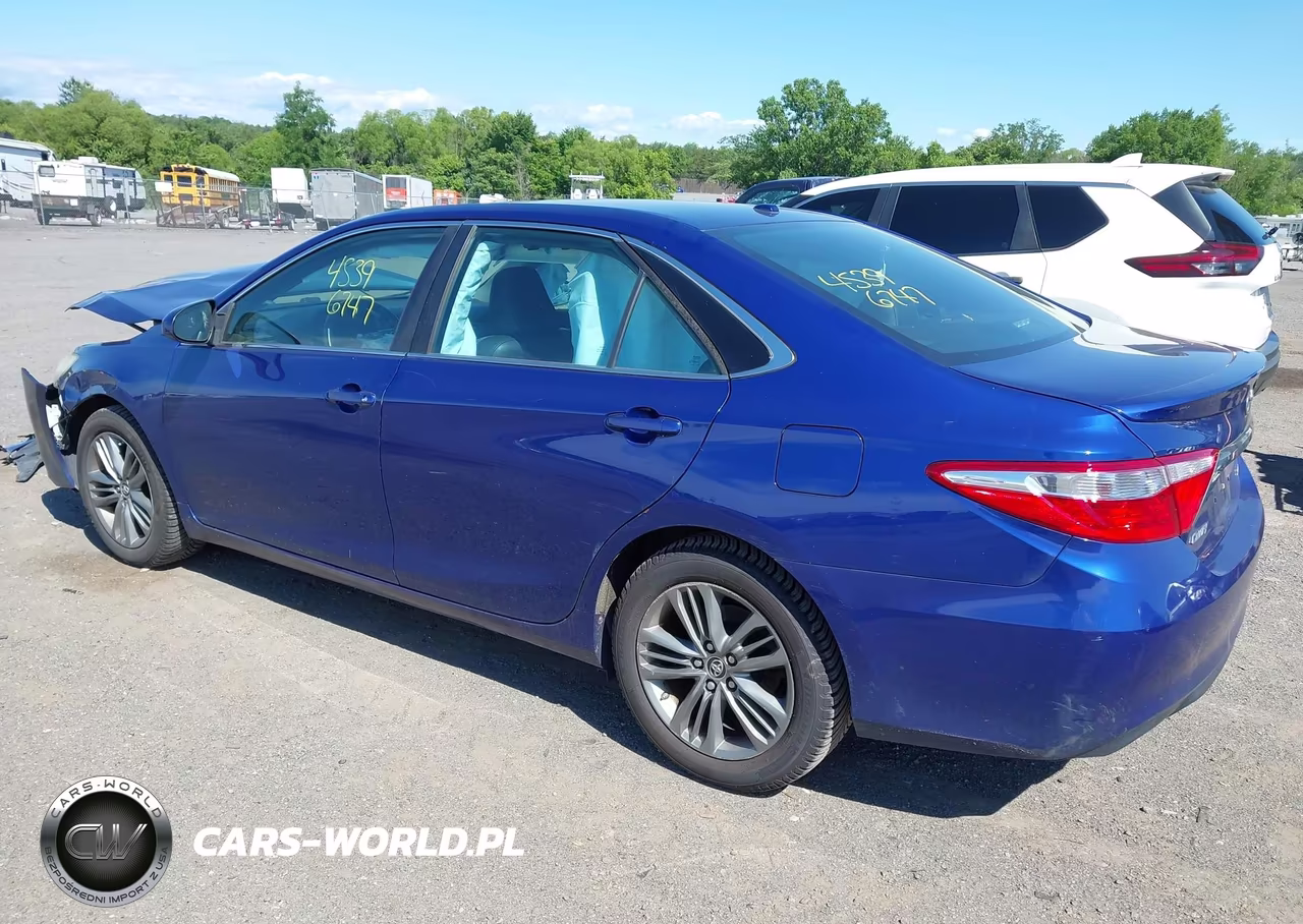 2015 Toyota Camry Se VIN:4T1BF1FK9FU885592 - 3