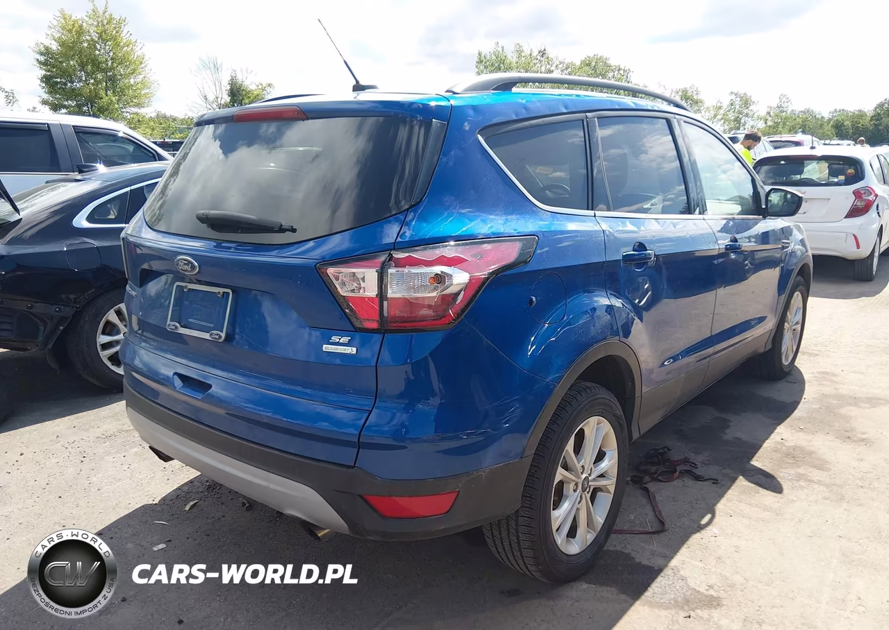 2018 Ford Escape Se VIN:1FMCU0GD9JUC29650 - 4
