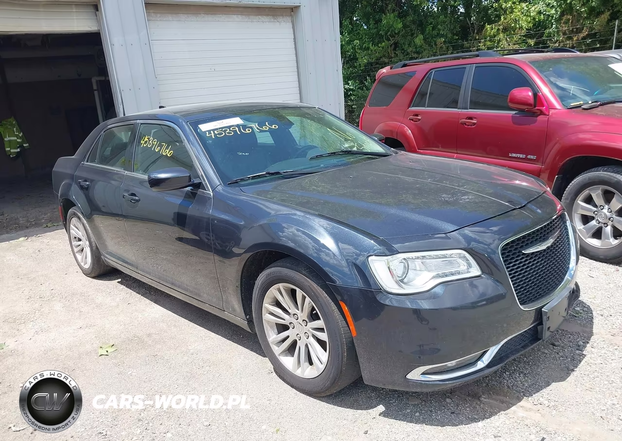 2017 Chrysler 300 Limited VIN:2C3CCAAG1HH512223 - 6