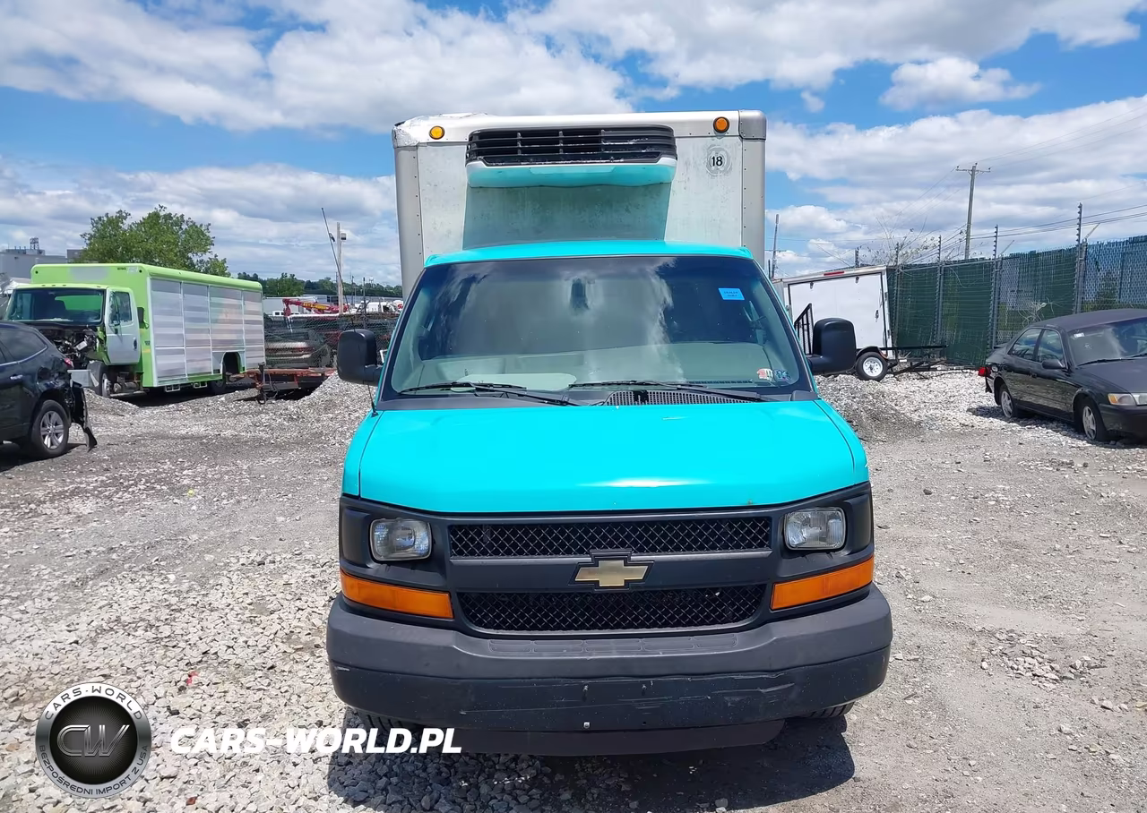 2016 Chevrolet Express Cutaway 3500 VIN:1GB0GRFF7G1141779 - 13