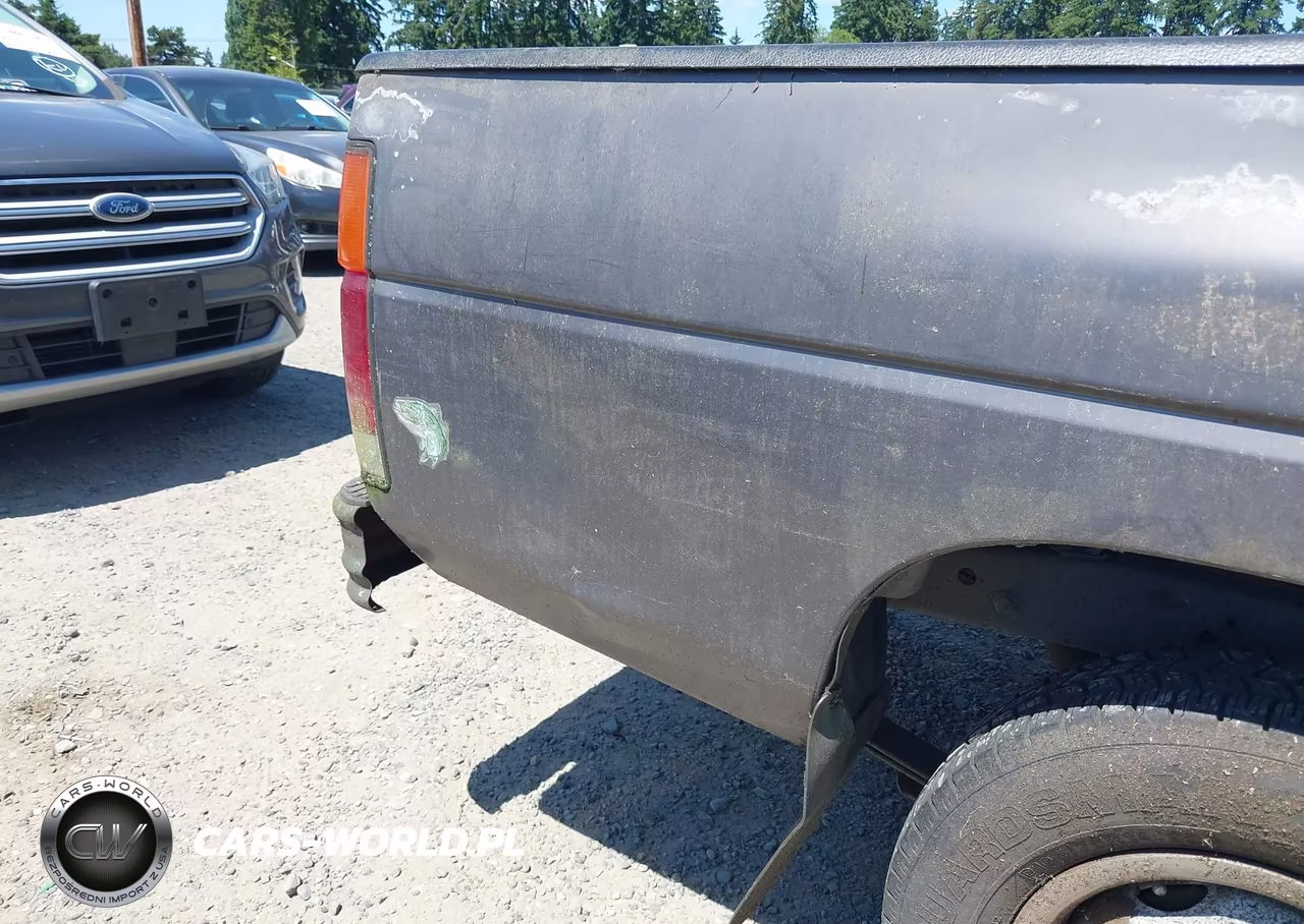 1990 Nissan D21 Short Bed VIN:1N6SD11S2LC424931 - 6