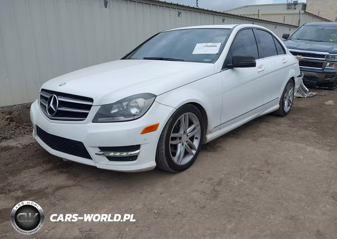 2014 Mercedes-Benz C 250 Sport VIN:WDDGF4HB4ER307819 - 2