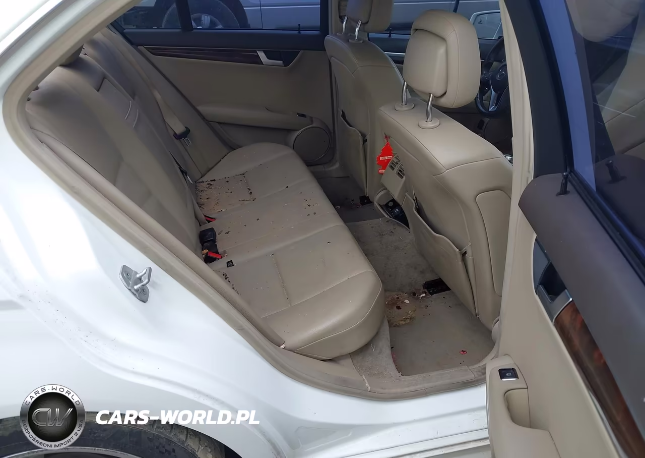 2014 Mercedes-Benz C 250 Sport VIN:WDDGF4HB4ER307819 - 8
