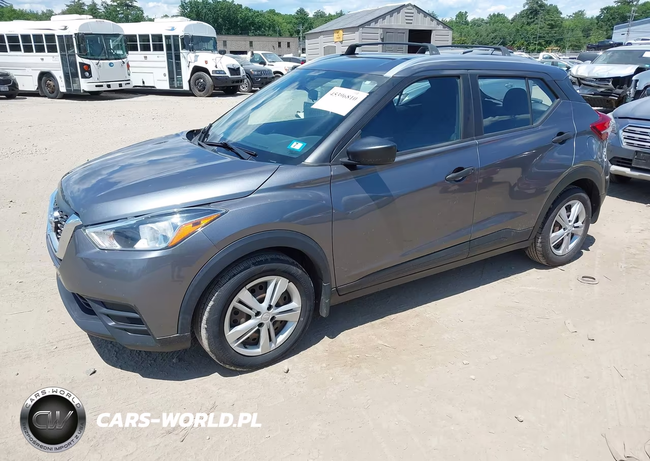 2018 Nissan Kicks S VIN:3N1CP5CU8JL498864 - 2