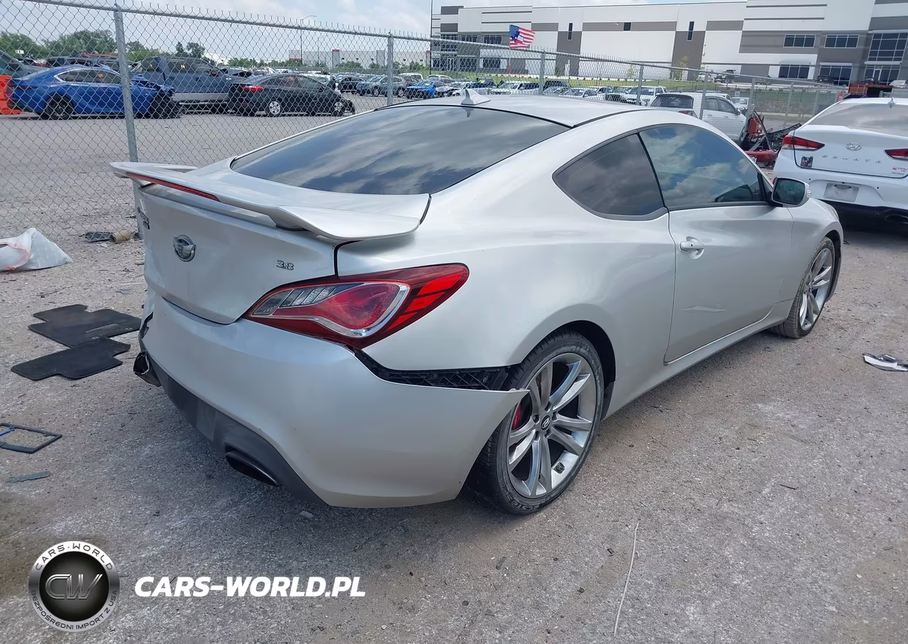 2013 Hyundai Genesis VIN:KMHHU6KJ6DU108455 - 4