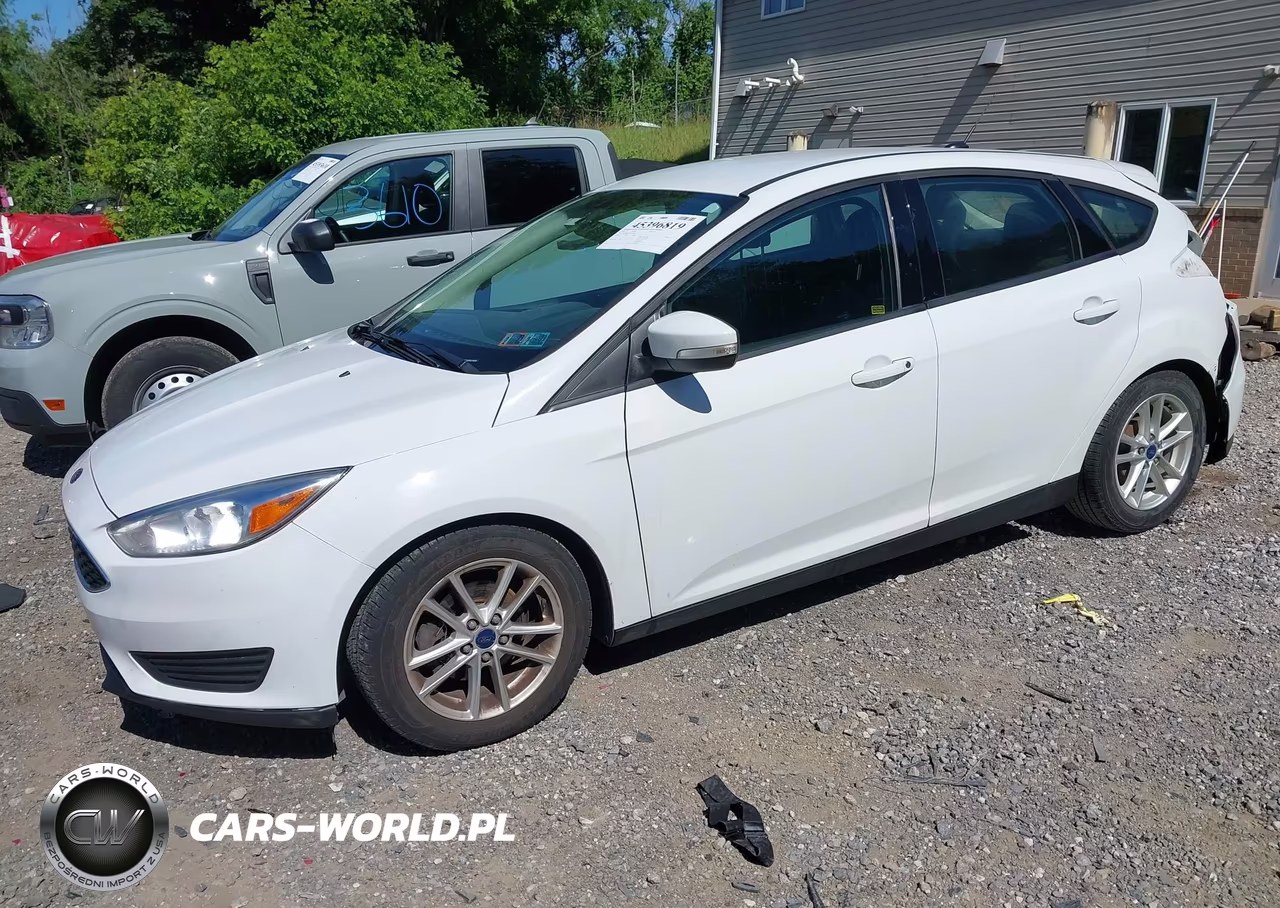 2016 Ford Focus Se VIN:1FADP3K28GL243549 - 2