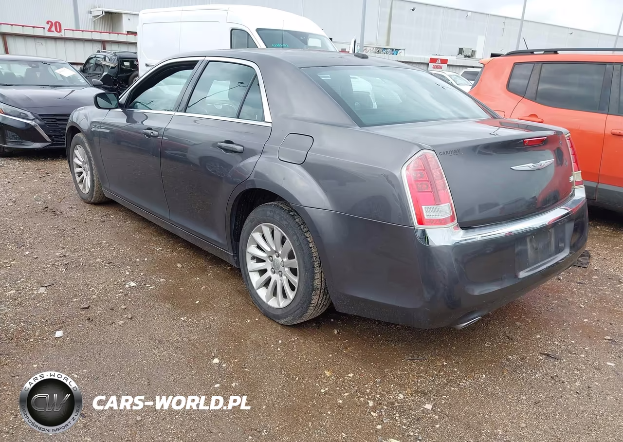 2014 Chrysler 300 VIN:2C3CCAAG2EH214310 - 3