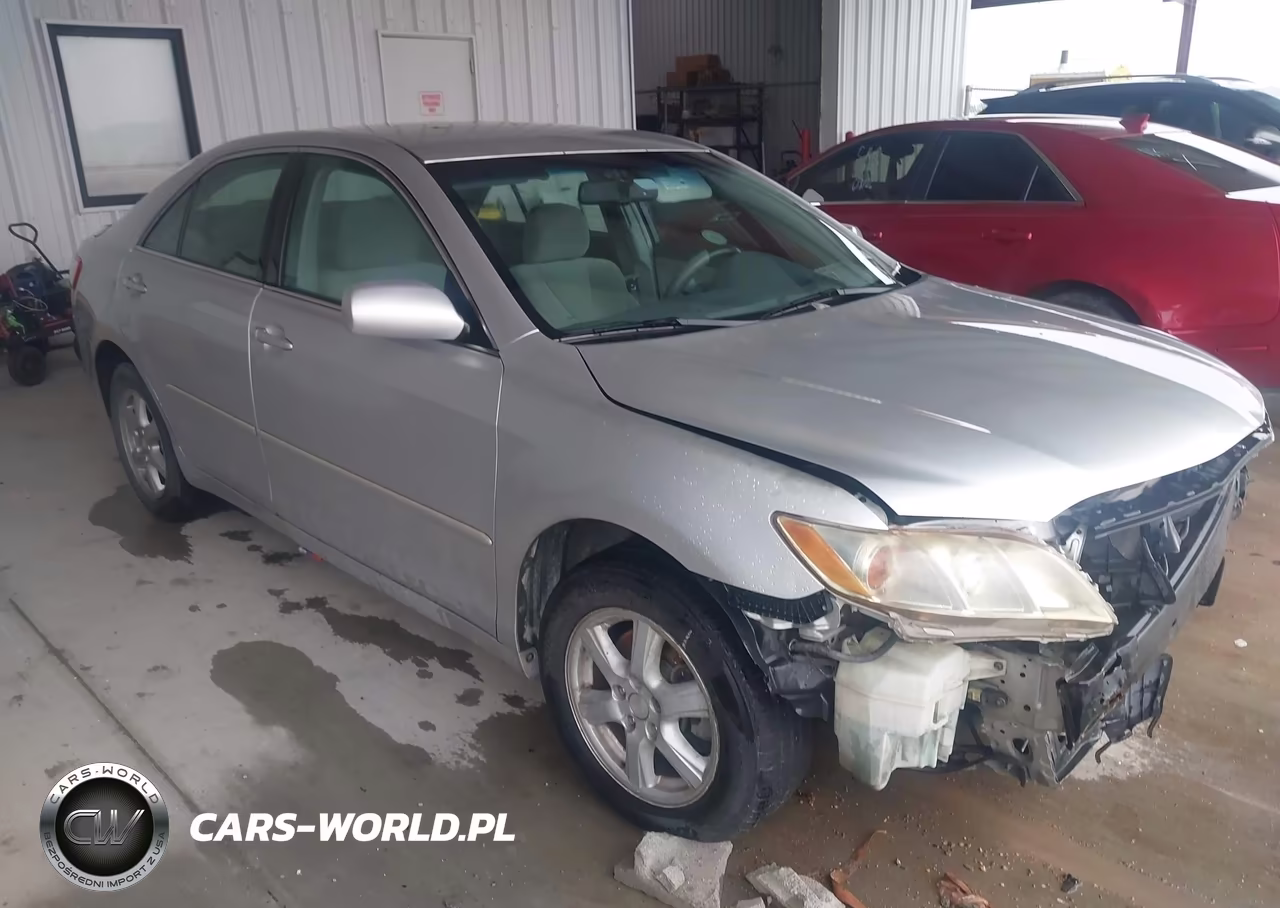 2008 Toyota Camry Le – zdjęcie 1 z 11