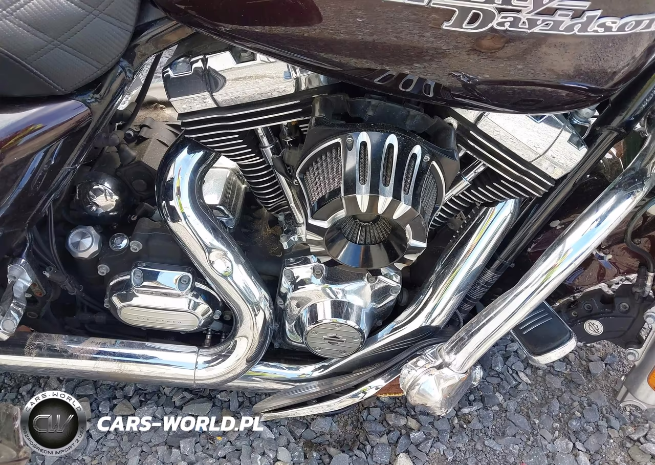 2011 Harley-Davidson Flhx VIN:1HD1KBM11BB667565 - 8