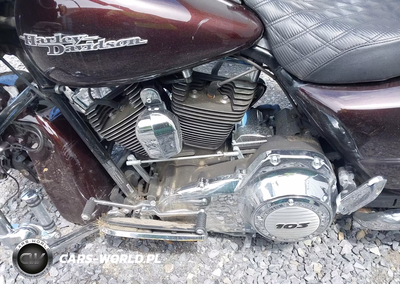 2011 Harley-Davidson Flhx VIN:1HD1KBM11BB667565 - 9