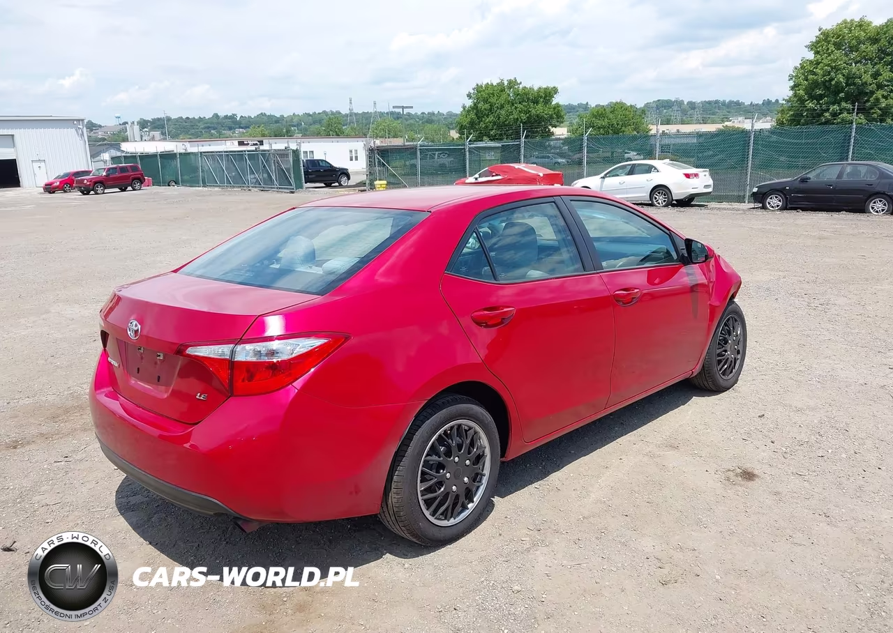2016 Toyota Corolla Le VIN:5YFBURHE1GP557520 - 4
