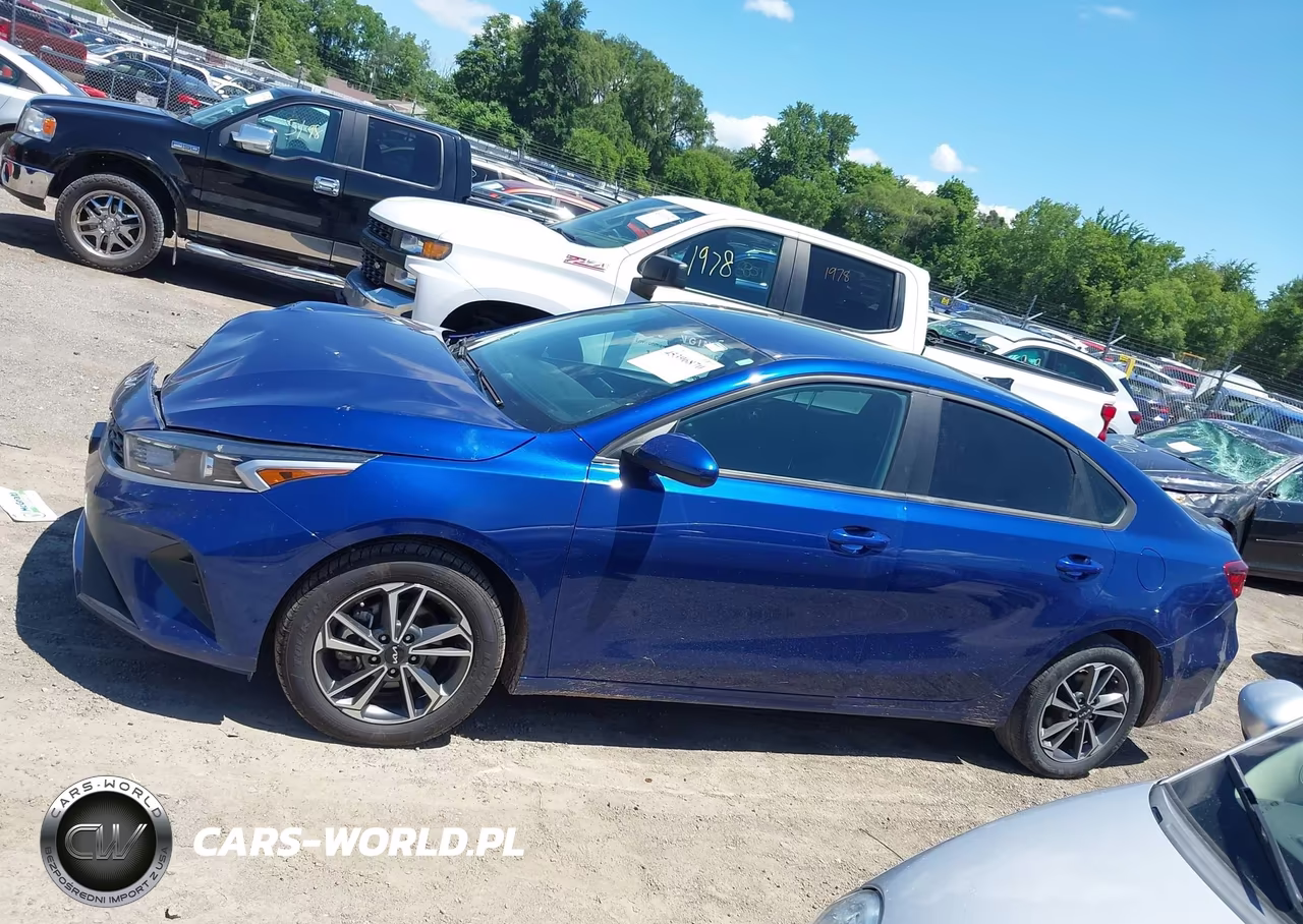 2023 Kia Forte Lxs VIN:3KPF24AD2PE613395 - 14