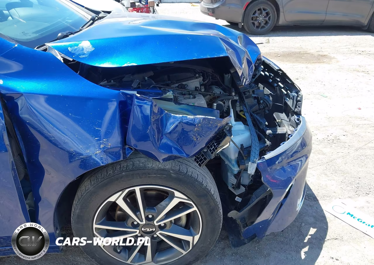 2023 Kia Forte Lxs VIN:3KPF24AD2PE613395 - 20