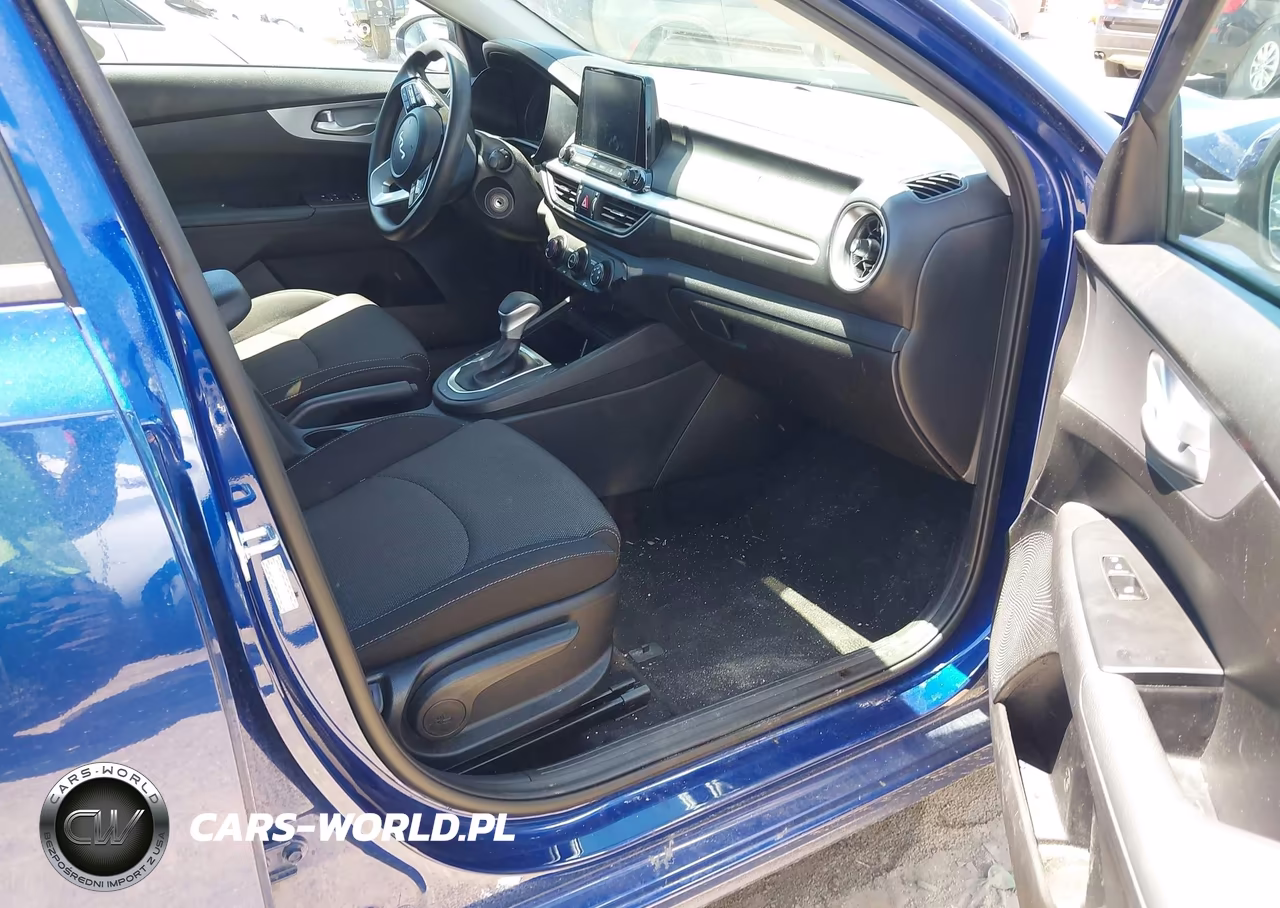 2023 Kia Forte Lxs VIN:3KPF24AD2PE613395 - 5