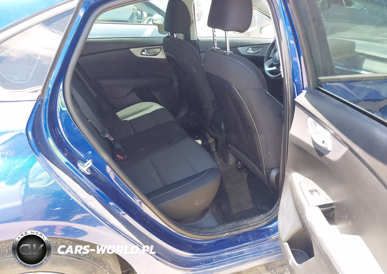 2023 Kia Forte Lxs VIN:3KPF24AD2PE613395 - 8