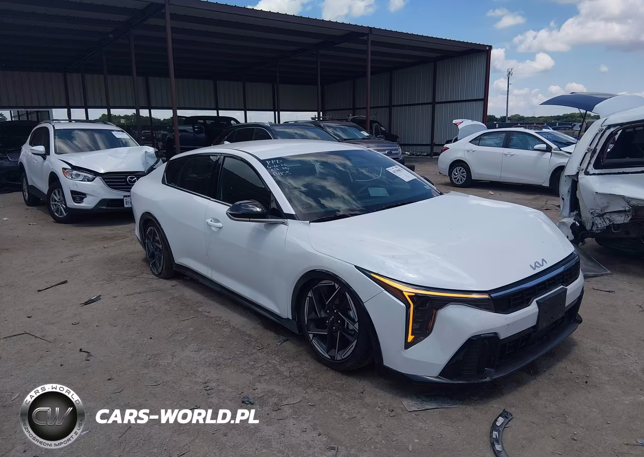2025 Kia K4 Gt-Line – zdjęcie 1 z 16