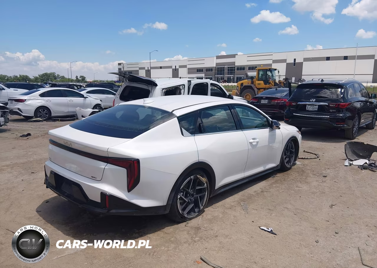 2025 Kia K4 Gt-Line VIN:3KPFW4DE8SE248805 - 4