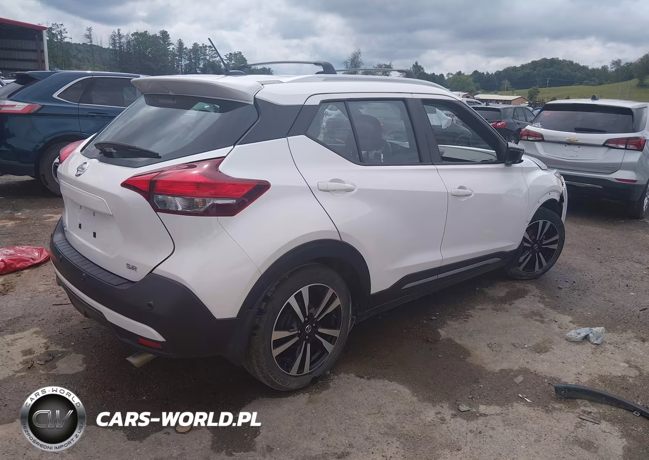 2020 Nissan Kicks Sr Xtronic Cvt VIN:3N1CP5DVXLL478562 - 4