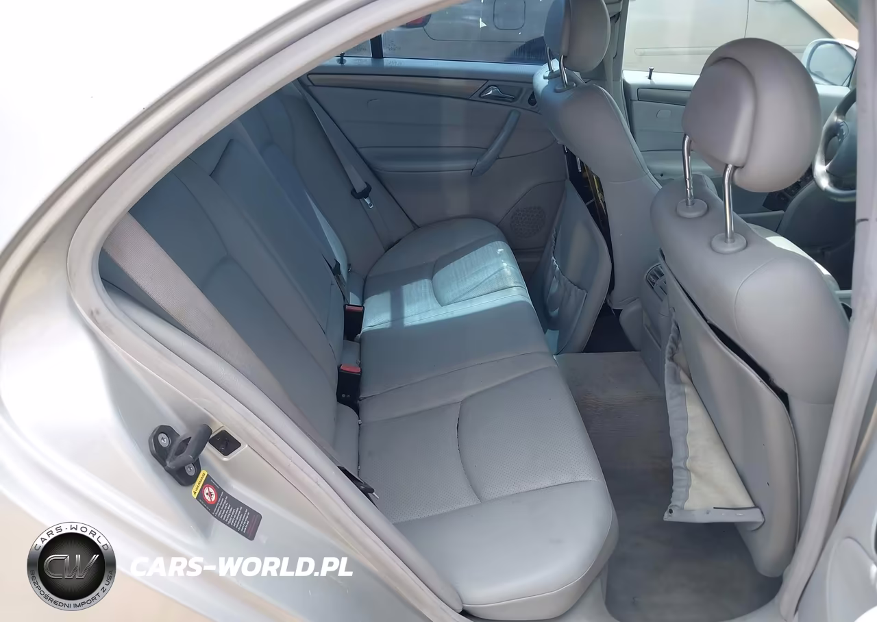 2003 Mercedes-Benz C 230 Kompressor Sport VIN:WDBRF40J33A473197 - 8