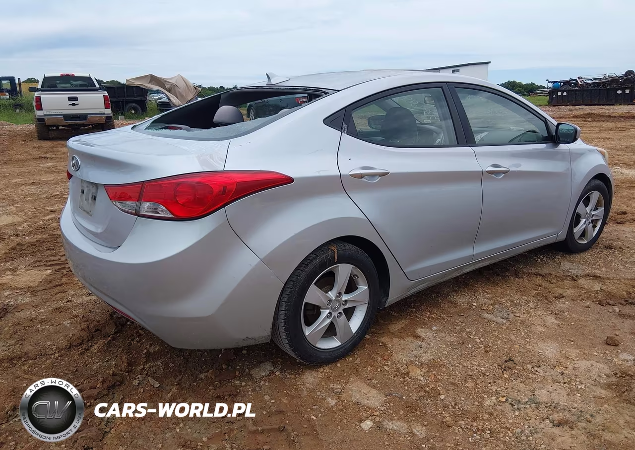2013 Hyundai Elantra Gls VIN:5NPDH4AEXDH347291 - 4
