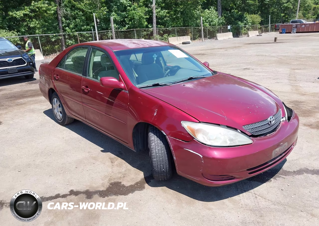 2004 Toyota Camry Le – zdjęcie 1 z 17