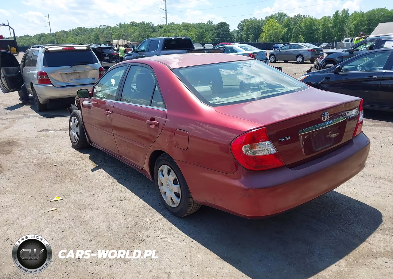 2004 Toyota Camry Le VIN:4T1BE32K74U281895 - 3