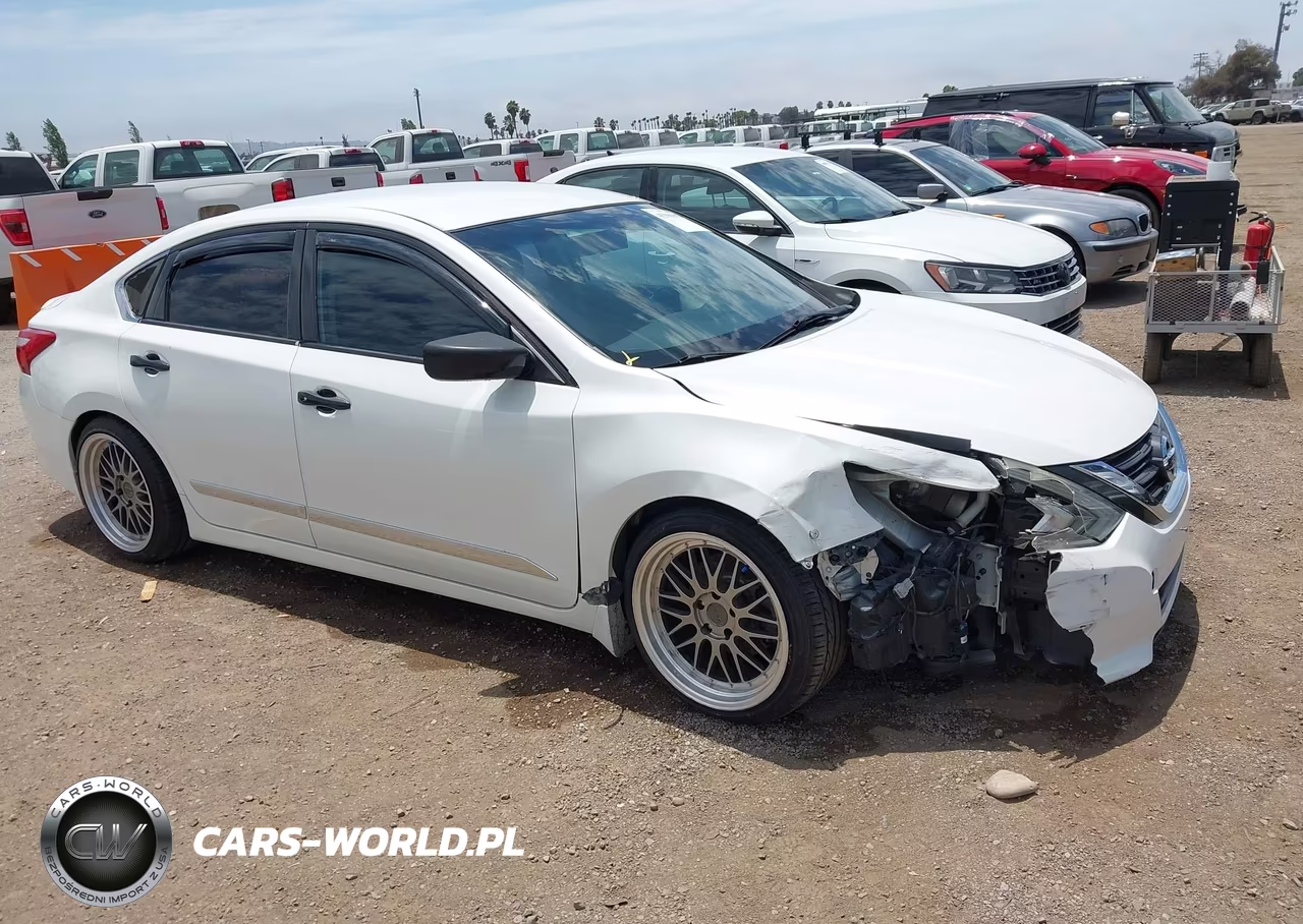 2016 Nissan Altima 2.5 Sr – zdjęcie 1 z 11