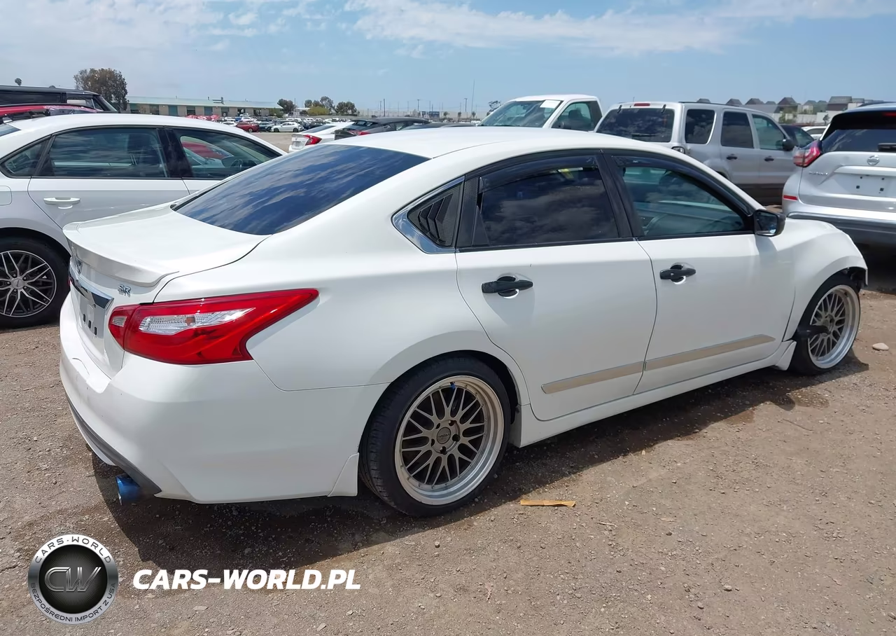 2016 Nissan Altima 2.5 Sr VIN:1N4AL3AP0GN333939 - 4