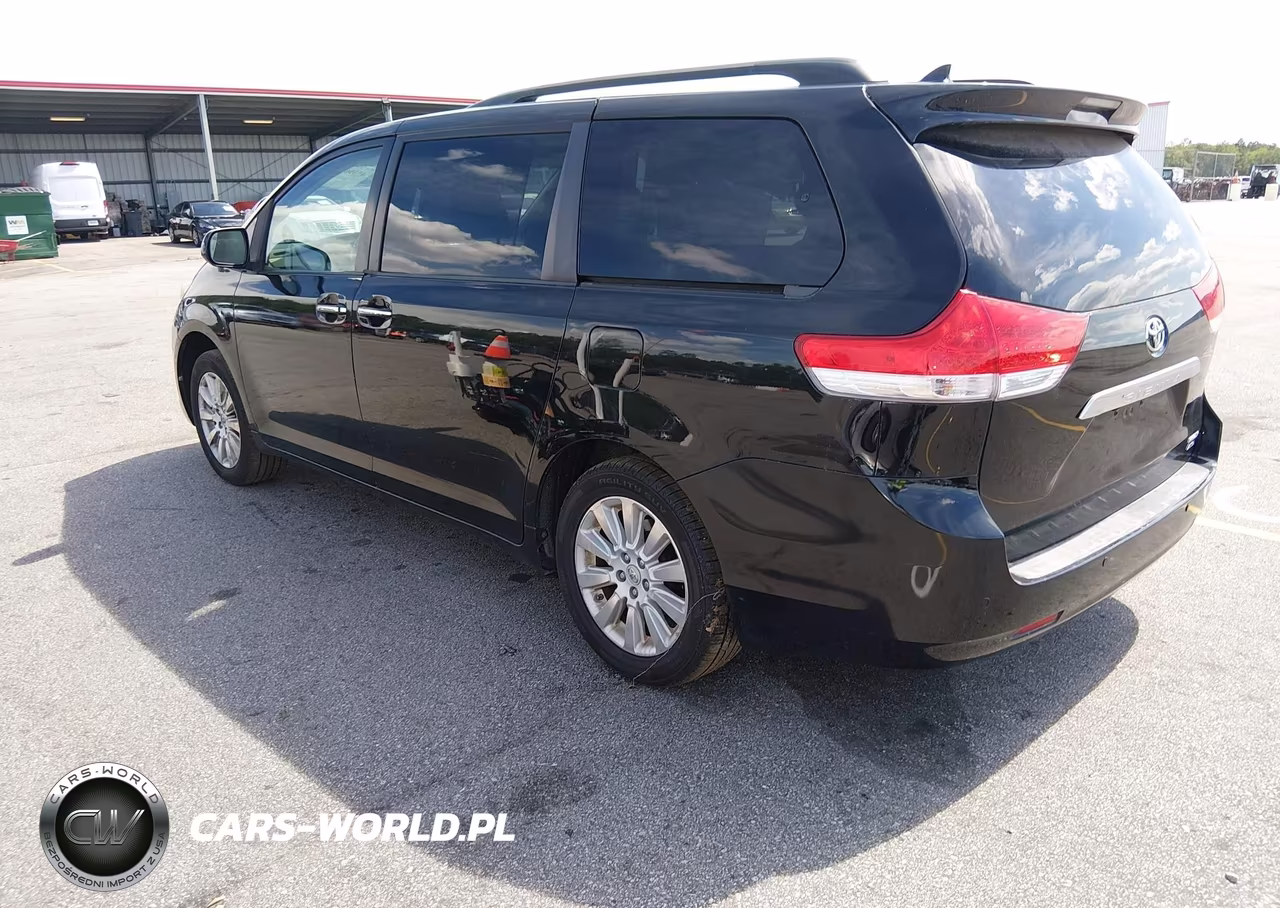 2011 Toyota Sienna Limited VIN:5TDDK3DC3BS024956 - 3