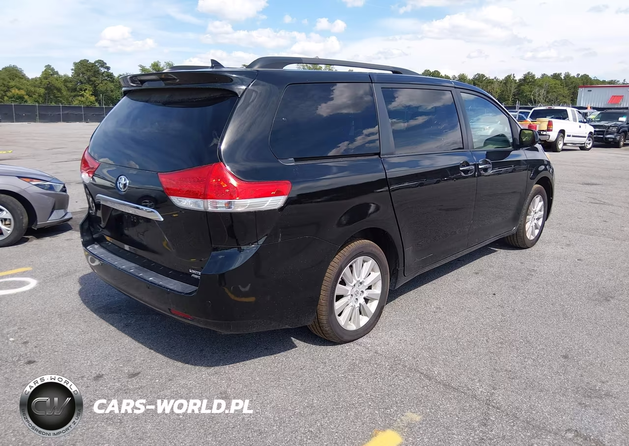 2011 Toyota Sienna Limited VIN:5TDDK3DC3BS024956 - 4