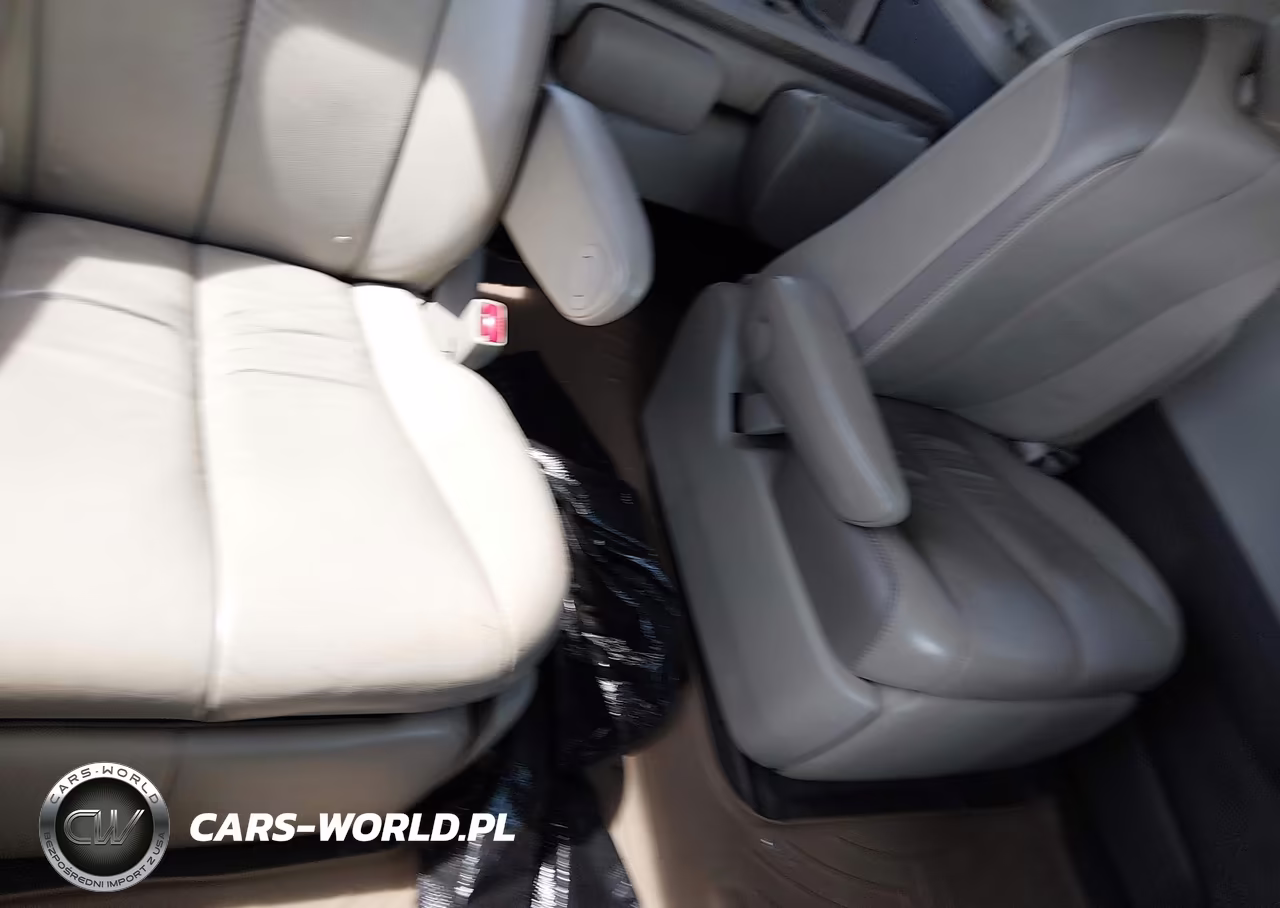 2011 Toyota Sienna Limited VIN:5TDDK3DC3BS024956 - 8