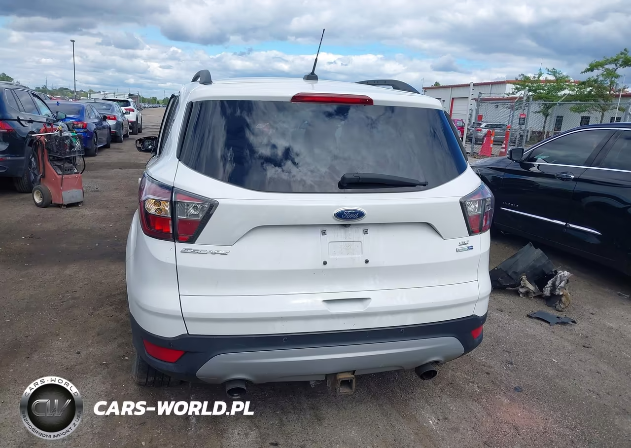 2017 Ford Escape Se VIN:1FMCU9G99HUA22279 - 16