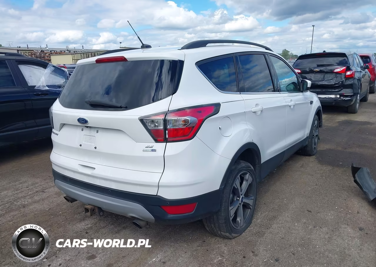 2017 Ford Escape Se VIN:1FMCU9G99HUA22279 - 4