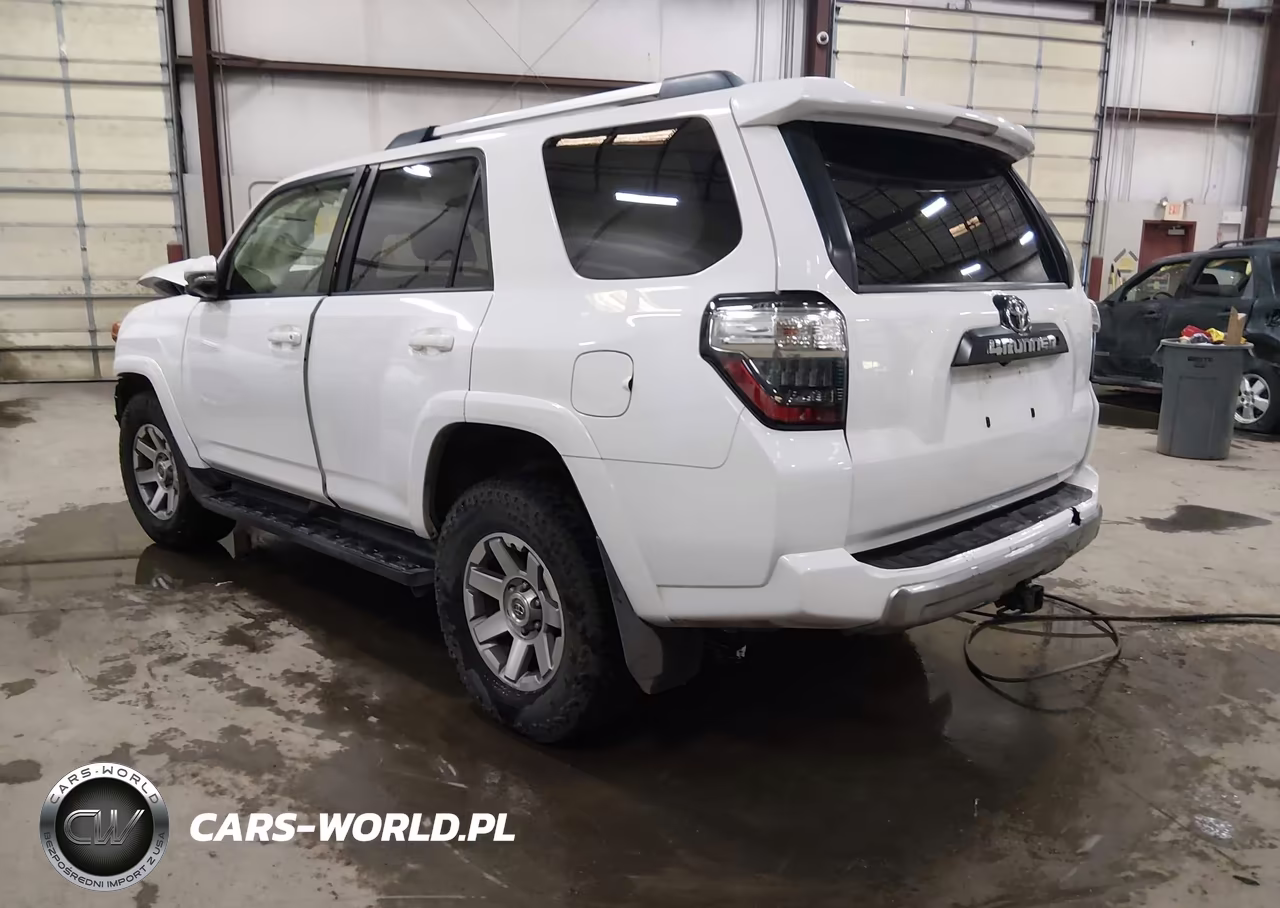 2016 Toyota 4Runner Trail Premium VIN:JTEBU5JR9G5379967 - 3