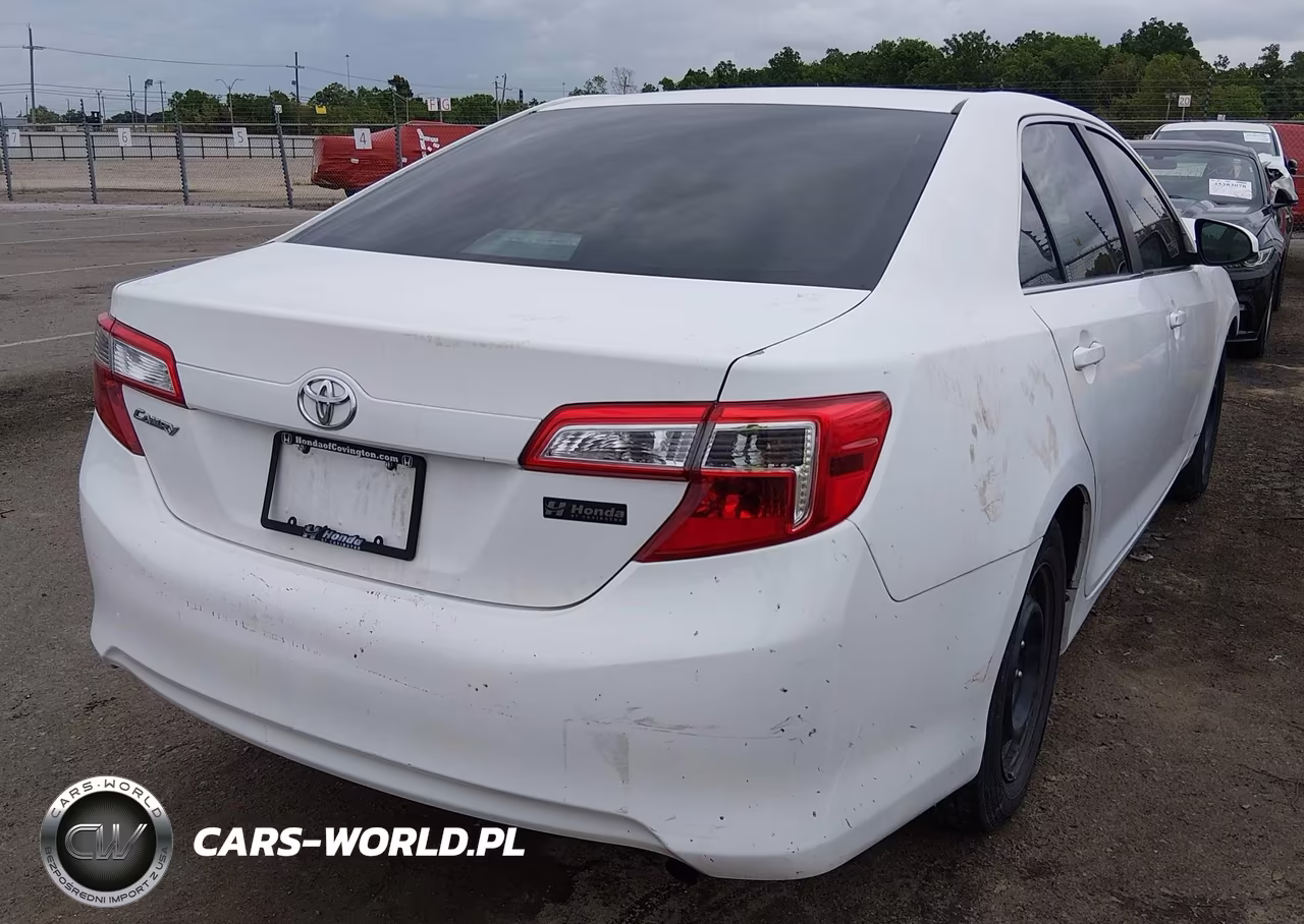 2014 Toyota Camry L VIN:4T4BF1FK0ER341972 - 4