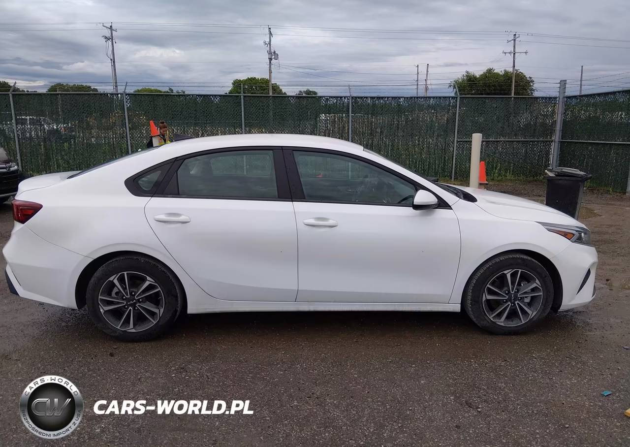 2024 Kia Forte Lxs VIN:3KPF24ADXRE720911 - 13
