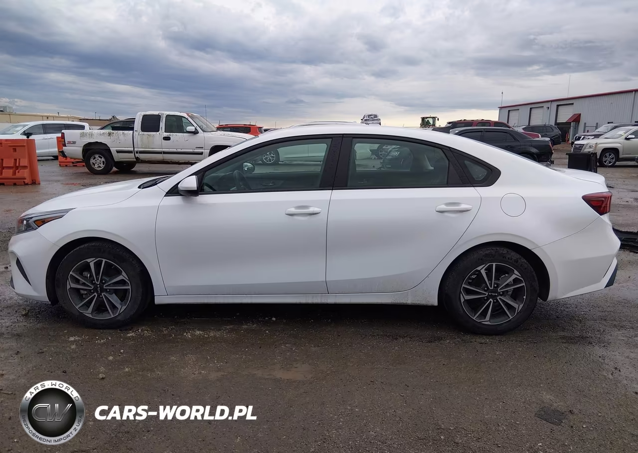 2024 Kia Forte Lxs VIN:3KPF24ADXRE720911 - 14