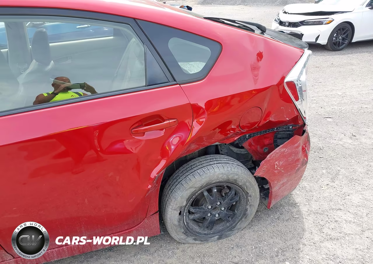 2012 Toyota Prius Four VIN:JTDKN3DU3C0334634 - 6