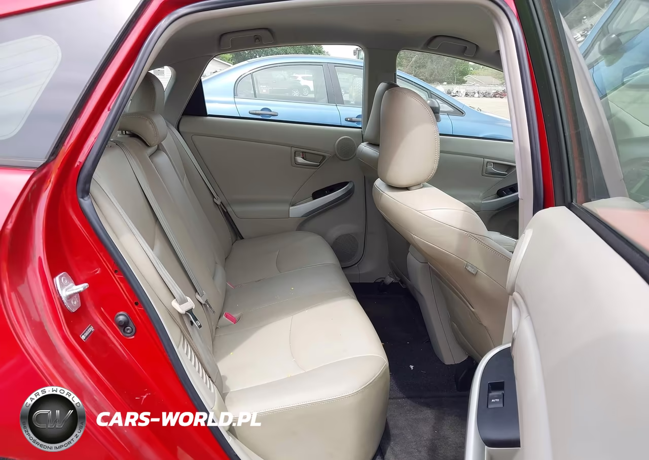 2012 Toyota Prius Four VIN:JTDKN3DU3C0334634 - 8