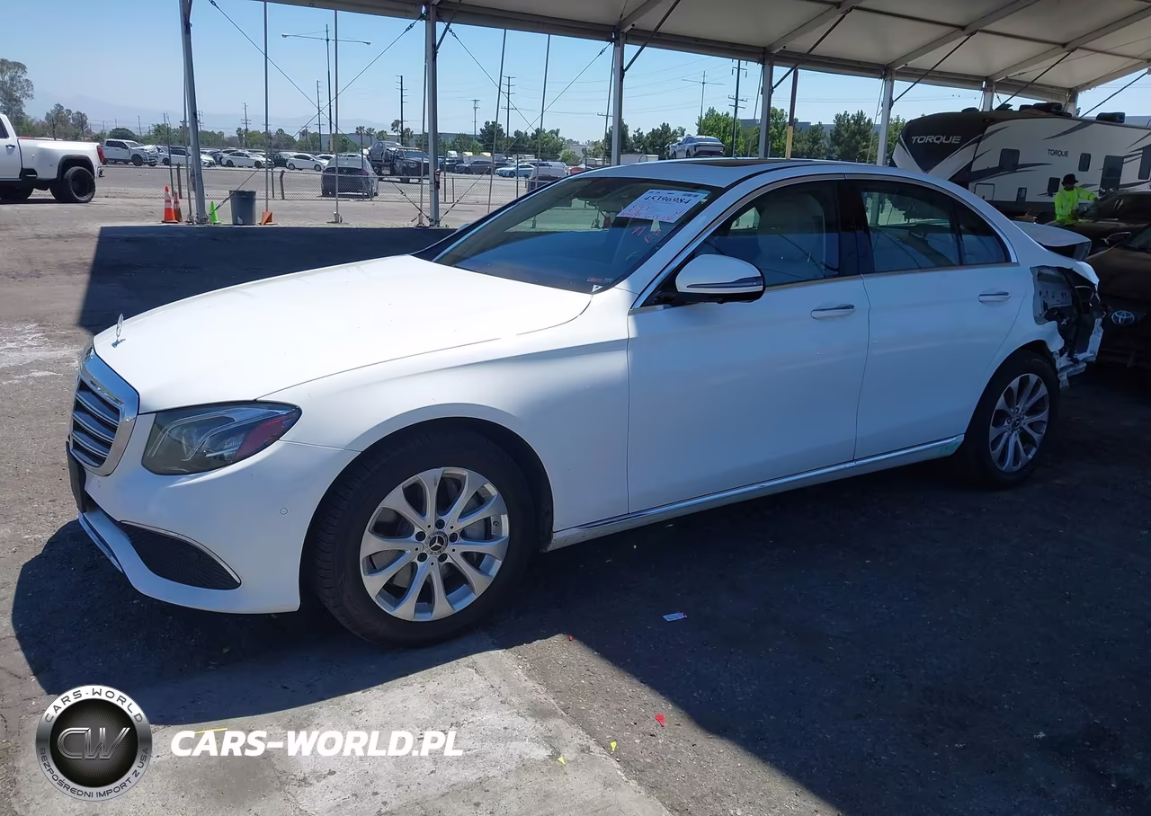 2020 Mercedes-Benz E 350 VIN:WDDZF8DB2LA727063 - 2
