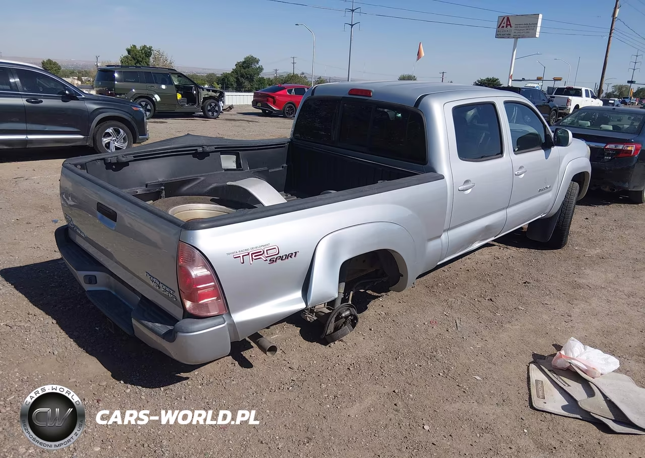 2005 Toyota Tacoma Prerunner V6 VIN:5TEKU72N65Z137661 - 4
