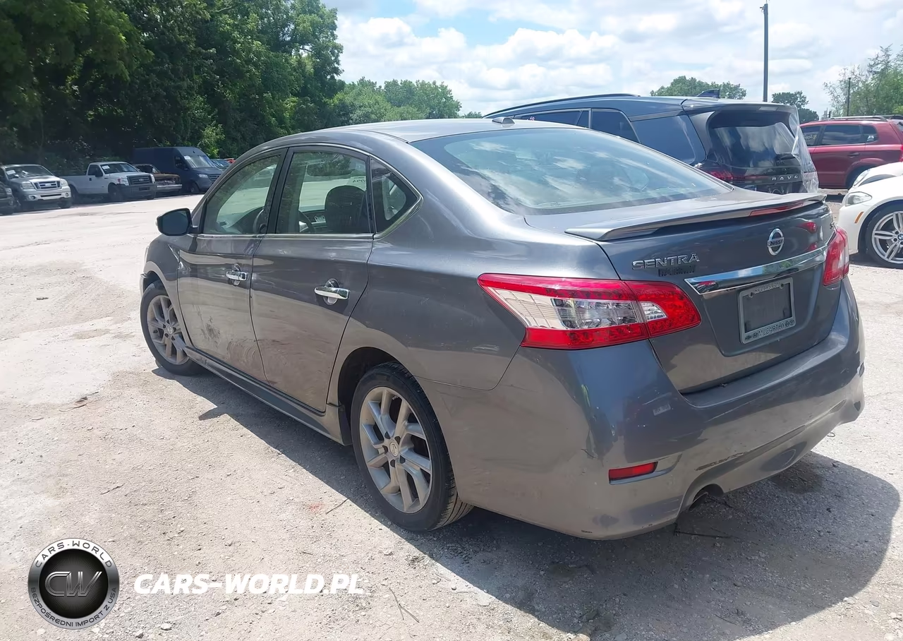 2015 Nissan Sentra Sr VIN:3N1AB7AP7FY328312 - 3