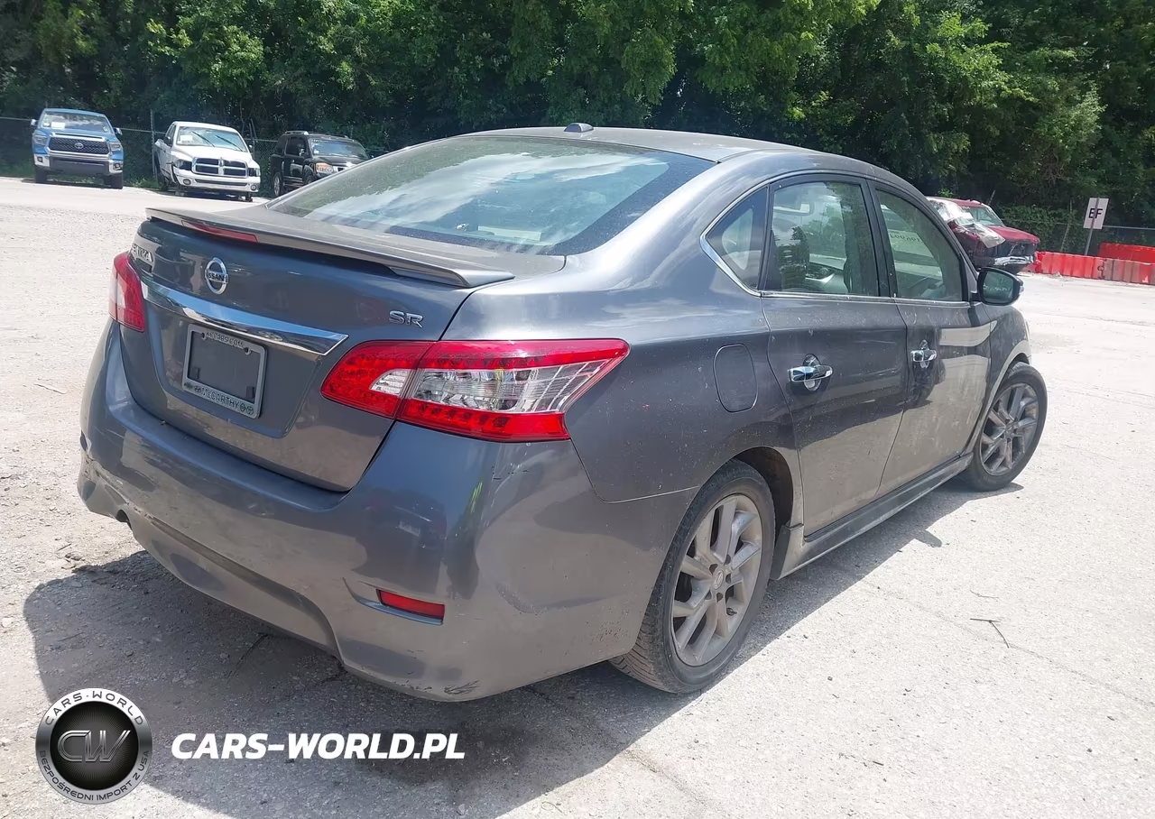 2015 Nissan Sentra Sr VIN:3N1AB7AP7FY328312 - 4