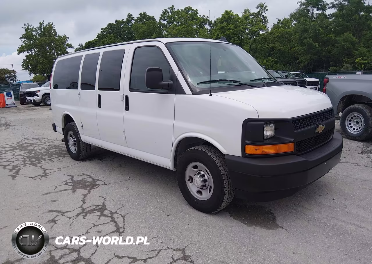 2017 Chevrolet Express 2500 Ls