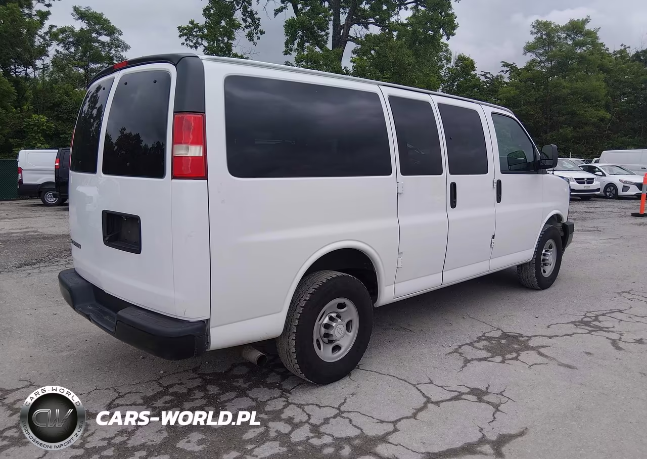 2017 Chevrolet Express 2500 Ls VIN:1GAWGEFF6H1286868 - 4