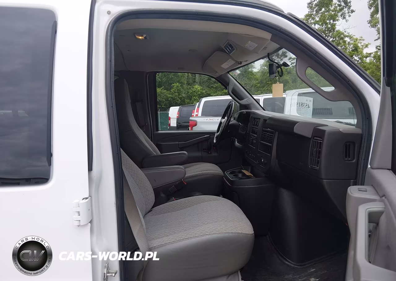 2017 Chevrolet Express 2500 Ls VIN:1GAWGEFF6H1286868 - 5