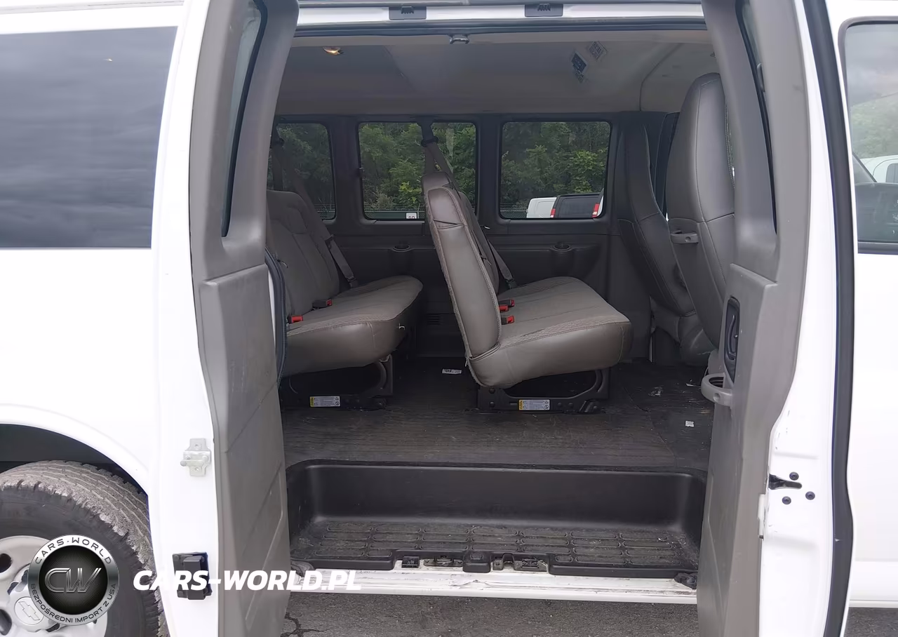 2017 Chevrolet Express 2500 Ls VIN:1GAWGEFF6H1286868 - 8