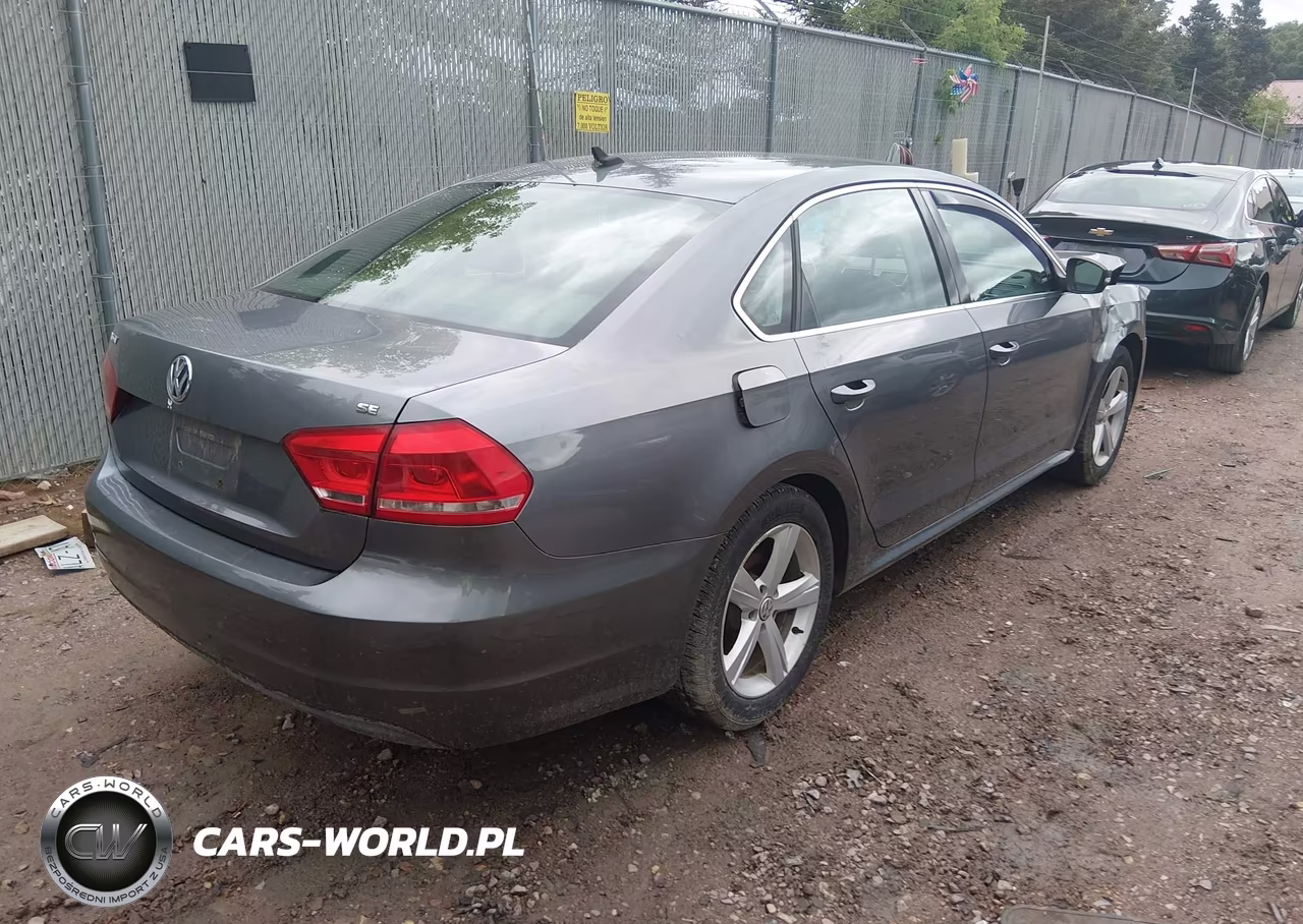 2013 Volkswagen Passat 2.5L Se VIN:1VWBP7A31DC100972 - 4